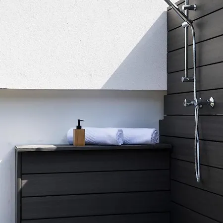 Eden - Piscine & D Hotes Bed & Breakfast *