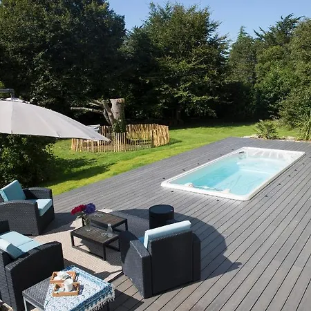 Eden - Piscine&spa D Hôtes Couette-café